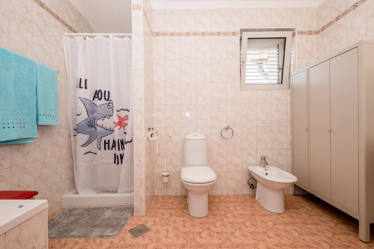 Nikolina Rab Apartments راب المظهر الخارجي الصورة
